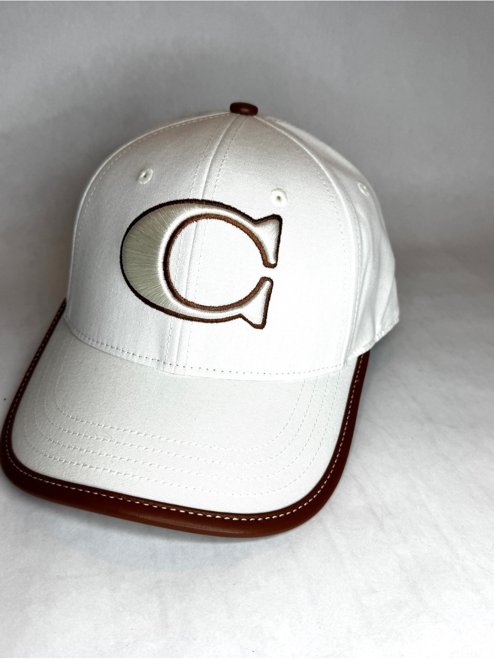 NWT Coach White Organic Cotton Baseball Cap Hat Leather Trim Embroidered C Logo